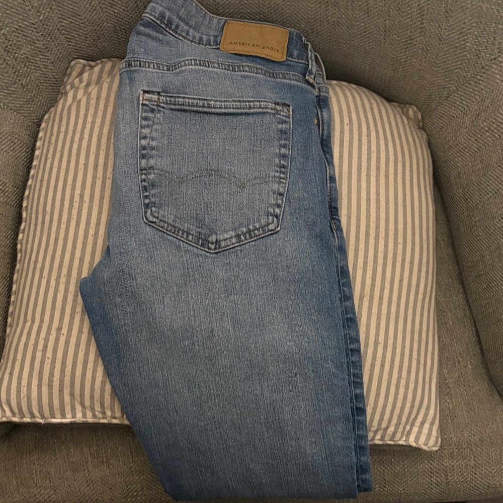 American Eagle Outfitters Men's Light Blue Straight Jeans
